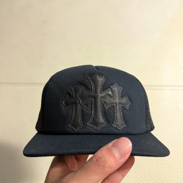 [OS] 크롬하츠 레더 트리플 크로스 블랙 매쉬캡