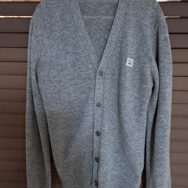 아크네 스튜디오 가디건