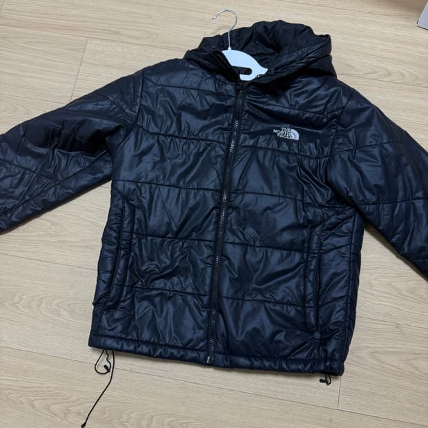 노스페이스 경량 패딩 