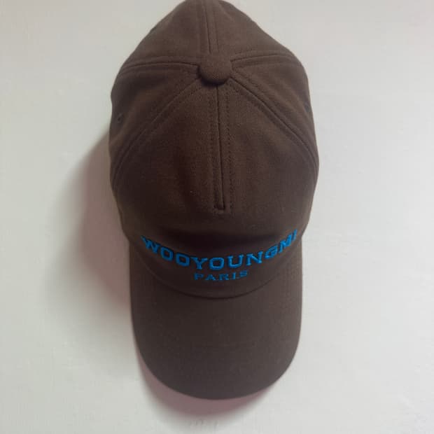 우영미 앰브로이드 볼캡 브라운색상