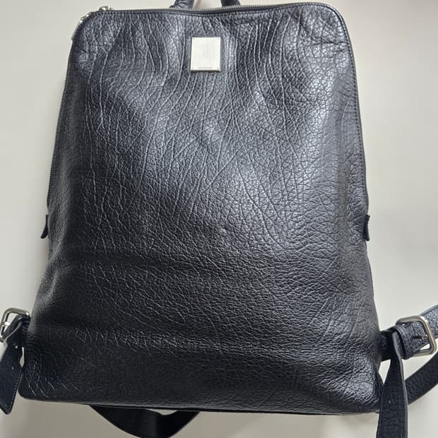 쿠론 가죽 백팩 (노트북 수납가능)