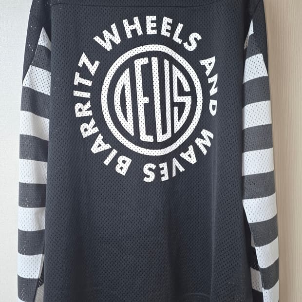 Deus 데우스 롱슬리브 L