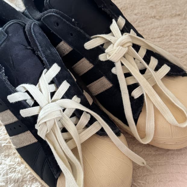 아디다스 슈퍼스타 82 블랙 화이트