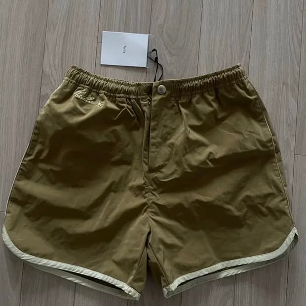 타일레 베이지 쇼츠 여성용