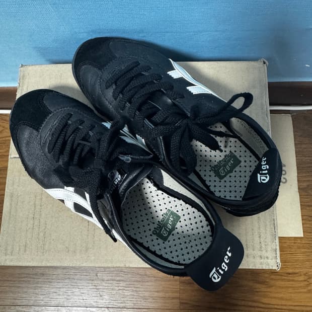 오니츠카타이거 멕시코66 검흰 