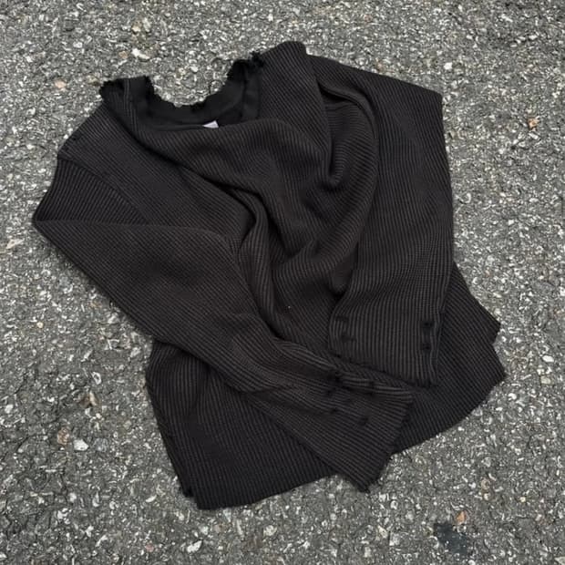 오네이타 와플 롱슬리브 블랙 소버 굿즈 니트