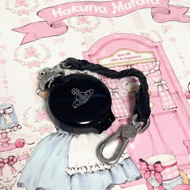 비비안웨스트우드 휴대용 재떨이 블랙