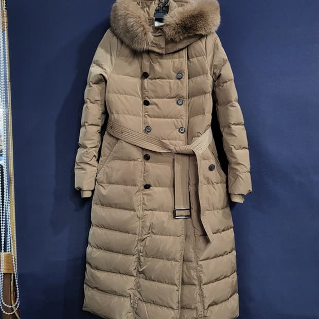 지컷 사가폭스 구스다운 벨트 롱패딩