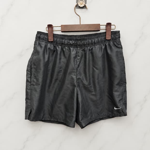 S,90 )) NIKE 나이키 반바지! 허리 전체 고무줄~ 깔끔한 디자인