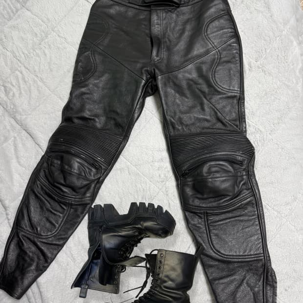 카티 스타일 모토 바이커 카우레더팬츠