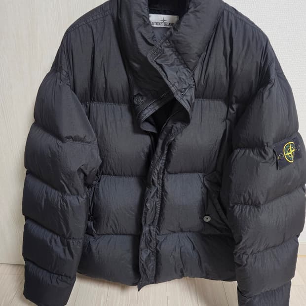 24fw 스톤아일랜드 크링클랩스 패딩 L 블랙