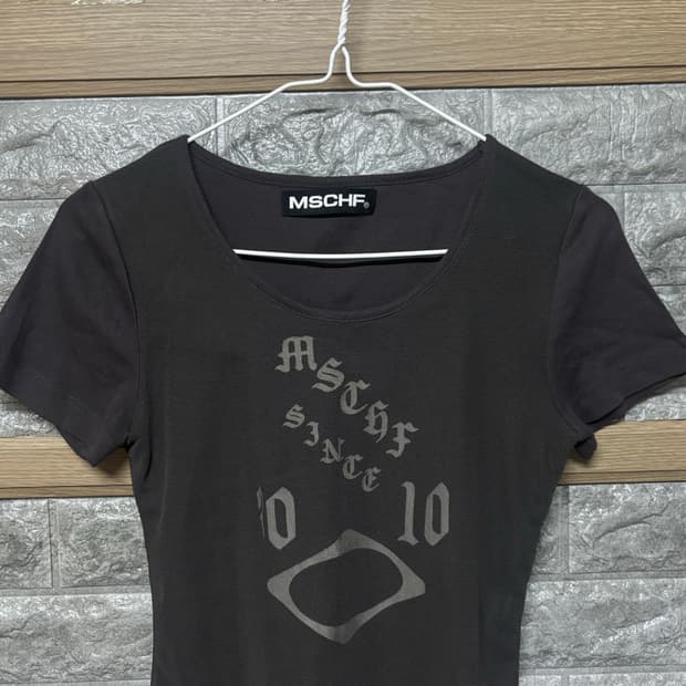 미스치프 반팔 카키