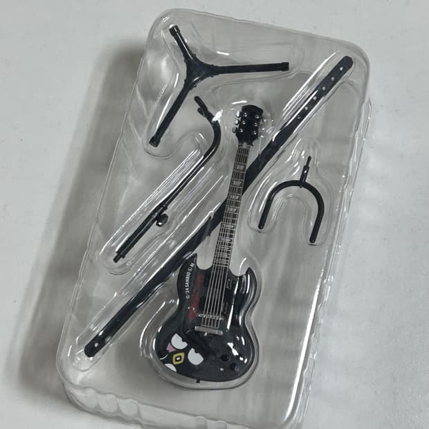 산리오 락모노 1탄 배드바츠마루 일렉기타 랜덤 피규어