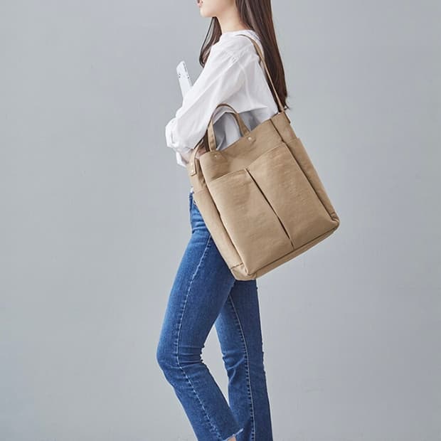 아이띵소 HEN DAY SHOPPER (Beige)