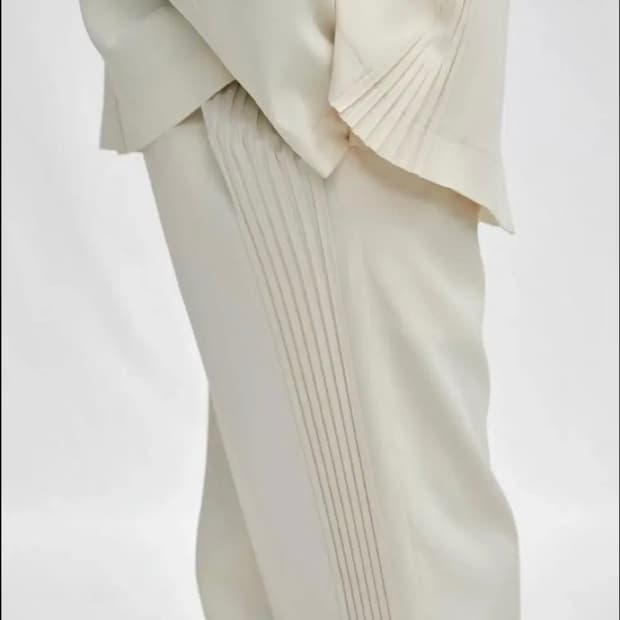 블랙컬러 이세이미야케 아임멘 플리츠 팬츠 옴므플리세