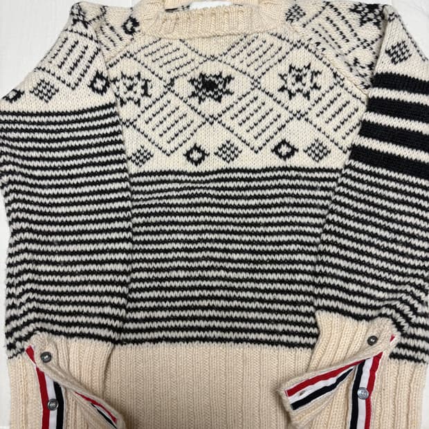 톰브라운 눈꽃 니트