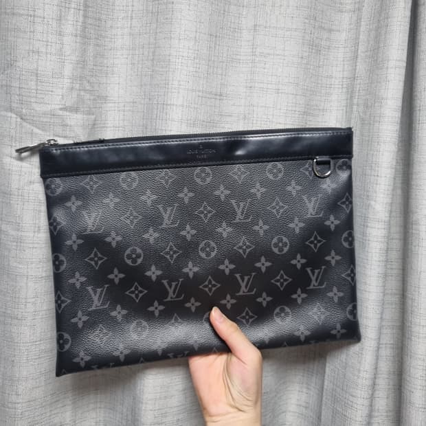 루이비통 이클립스 아폴로 클러치백