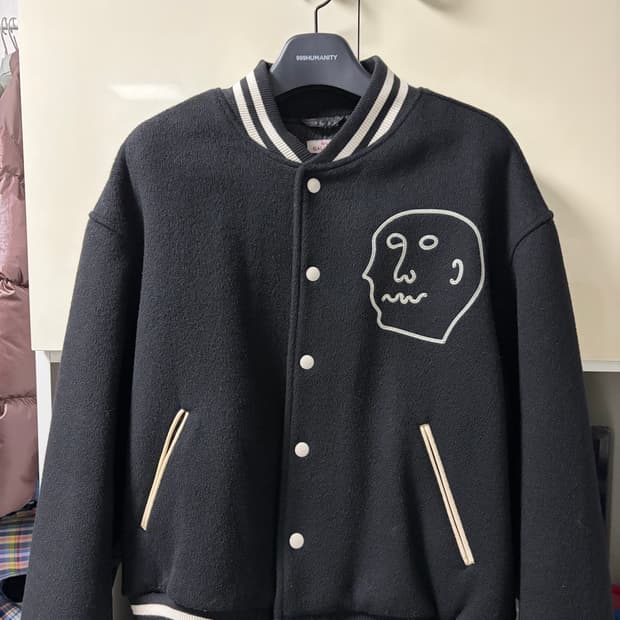 1011 Gallery 바시티 자켓