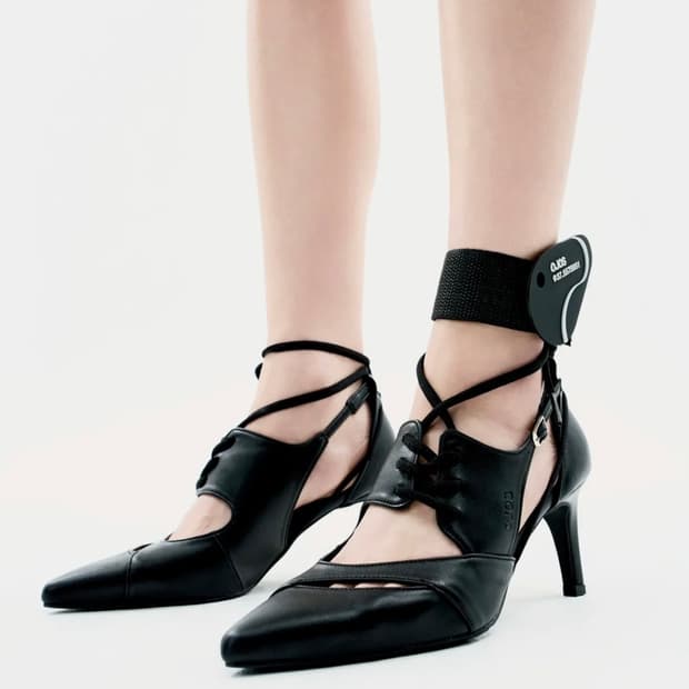 오호스 Multistrap Stiletto Heels / Black