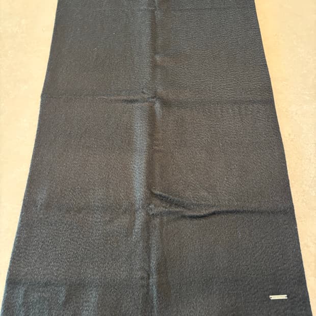 [판매] 로로피아나 우니따 캐시미어 머플러 (블랙)