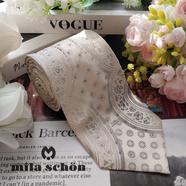 밀라숀 실크 아이보리 플라워 패턴 넥타이 9.3cm A+등급 K2361
