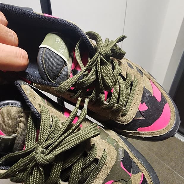 발렌티노 카모 스니커즈 (정품)급 싸게 15만 뉴발교환가능(270)