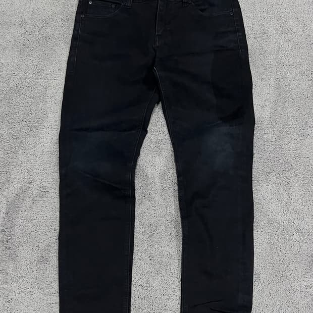 (33) 플랙 슬림 크롭 핏 블랙 진
