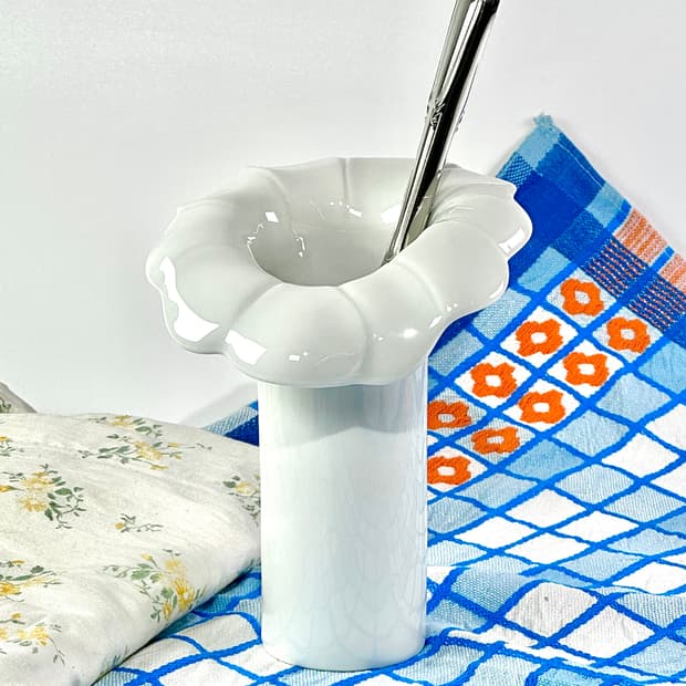 독일 빈티지 포셀린 화이트 플로랄 화병