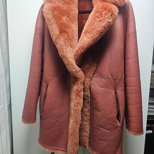 새상품 바네사브루노 아떼 양가죽 양면 무스탕