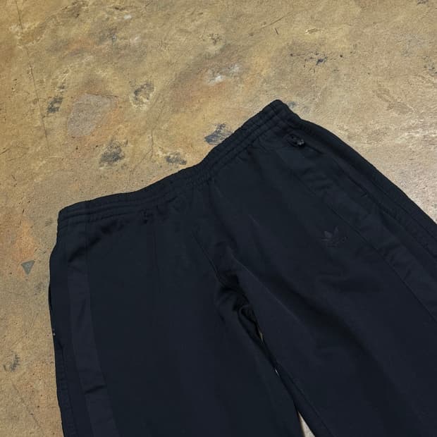 [정품] 아디다스 삼선 트레이닝 바지 블랙 b17