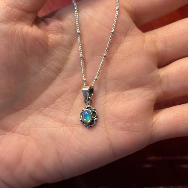 Opal 925silver necklace