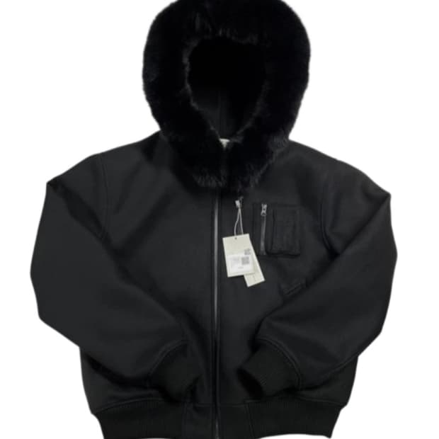 언더마이카 코모로 봄버