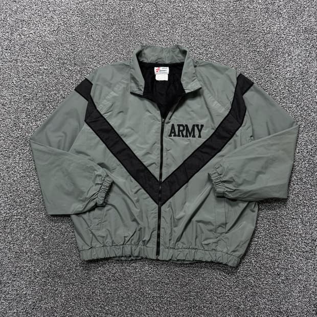 Name : IPFU 미군 시그니처 스티치라인 오버핏 바람막이 :) 