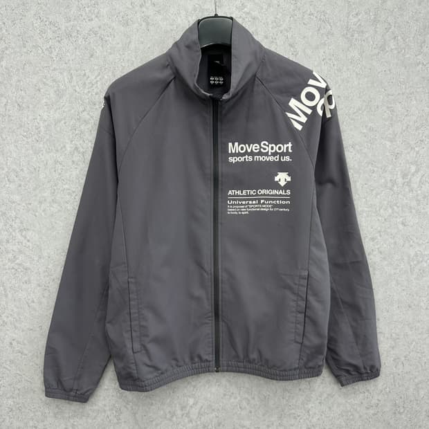 100 데상트 남자 트레이닝 집업 자켓