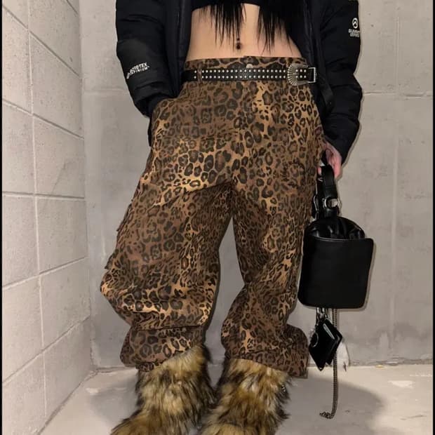 더미스테리어스호텔 레오파드 카고 팬츠