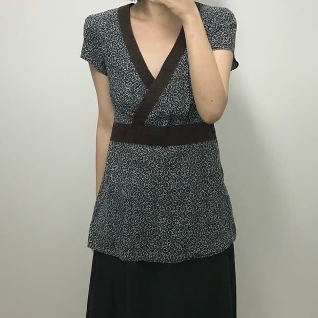 빈티지 패턴 블라우스