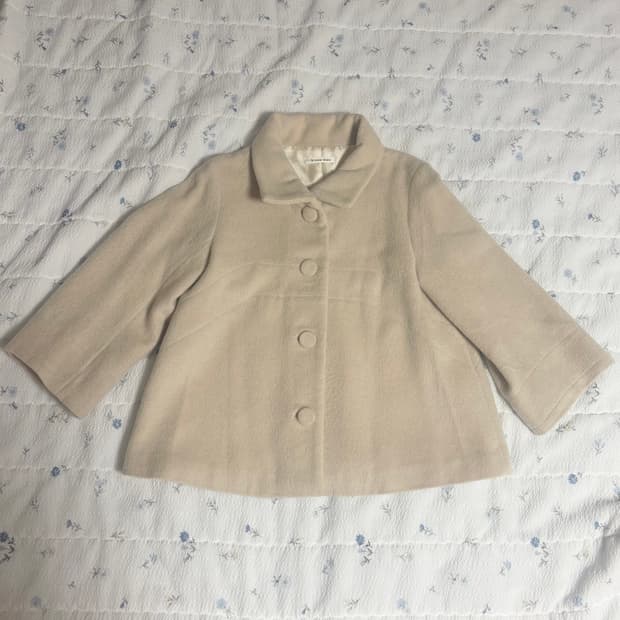  아이보리 하프 코트