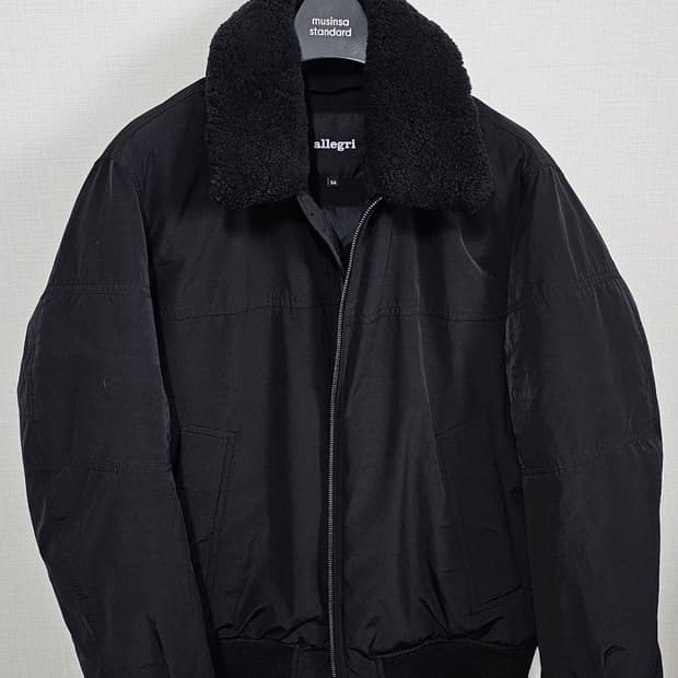 알레그리 블랙  양털무스탕점퍼 54