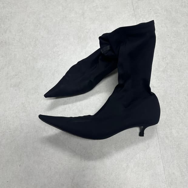 발렌시아가 삭스 앵클 부츠