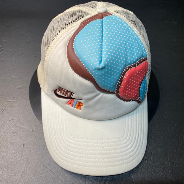 Nike vintage trucker cap