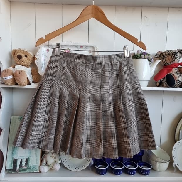 체크 플리츠 치마