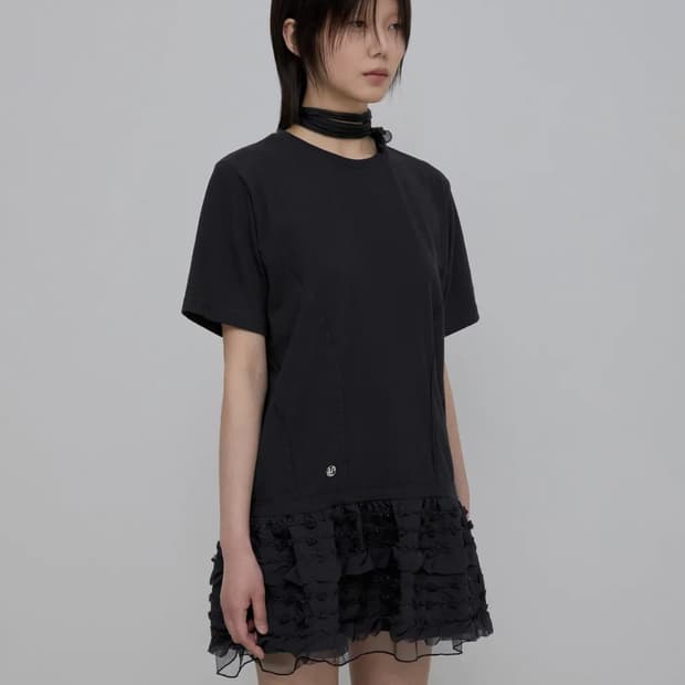 플레어업 Layered Frill T-Shirt 블랙