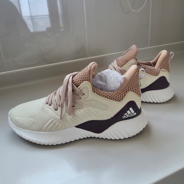 아디다스 운동화