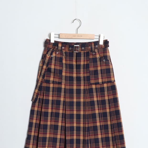 Tina:Jojun Pintuck Eyelet Skirt (26~27)