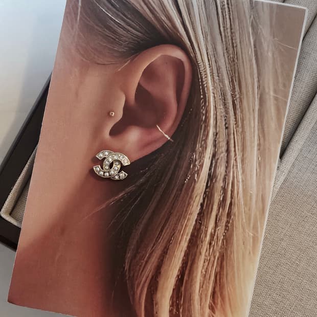 925 샤넬 빈티지 업사이클링 하프 CC 귀걸이