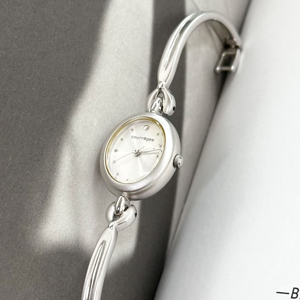 courreges / 꾸레쥬 실버 뱅글 시계 