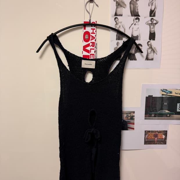 홀츠베일러 니트 슬리브리스 탑