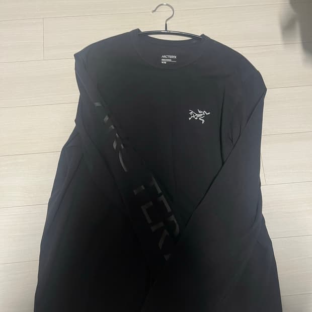 아크테릭스 롱슬리브 빔즈 m 블랙
