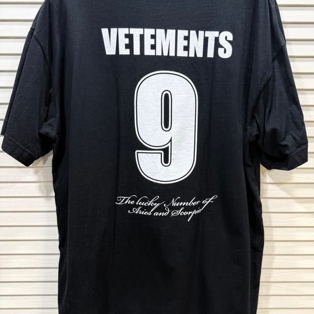 Vetements 베트멍 Mars T-shirt
