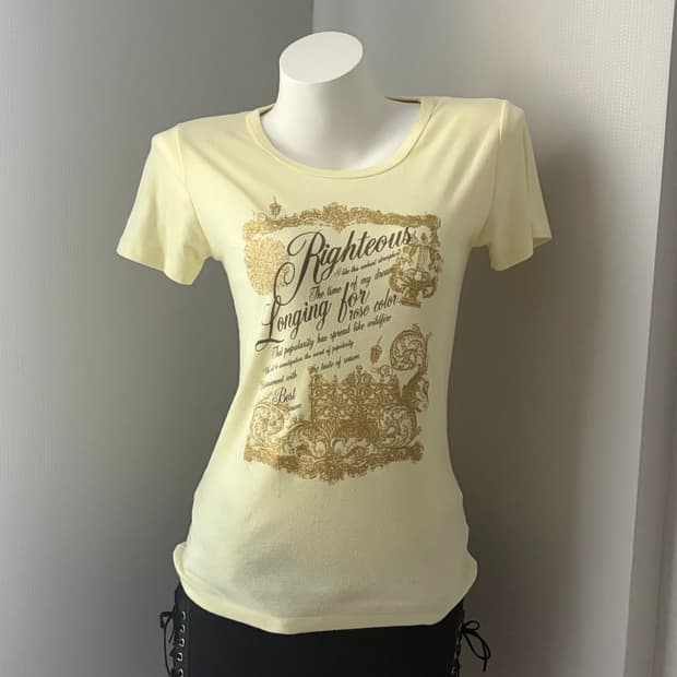 vintage Buttercream Baroque Tee
